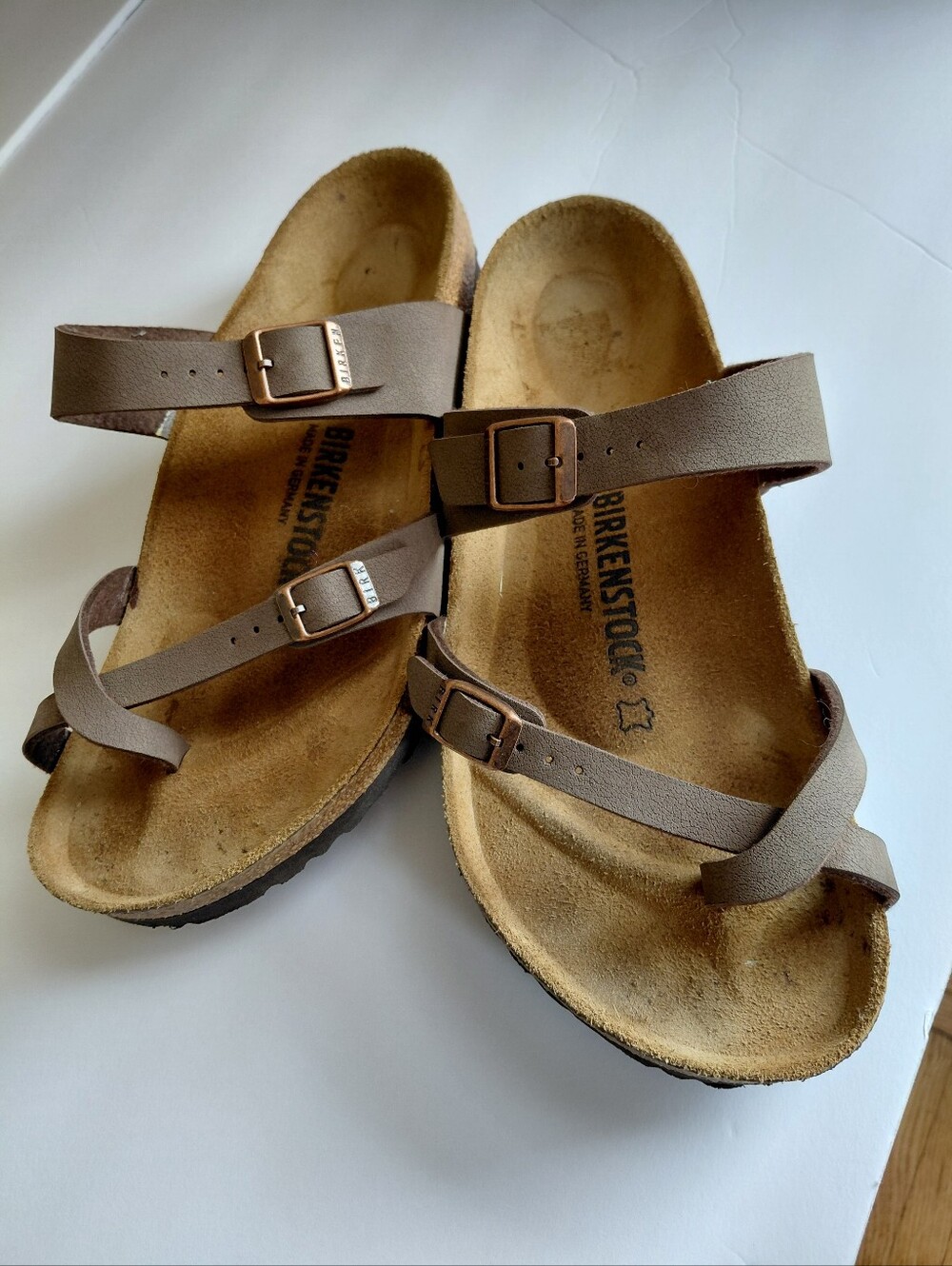 Birkenstocks- Women's 10 Mocha Mayari Birko-Flor Thong Sandal With Toe Loop. - Picture 11 of 13
